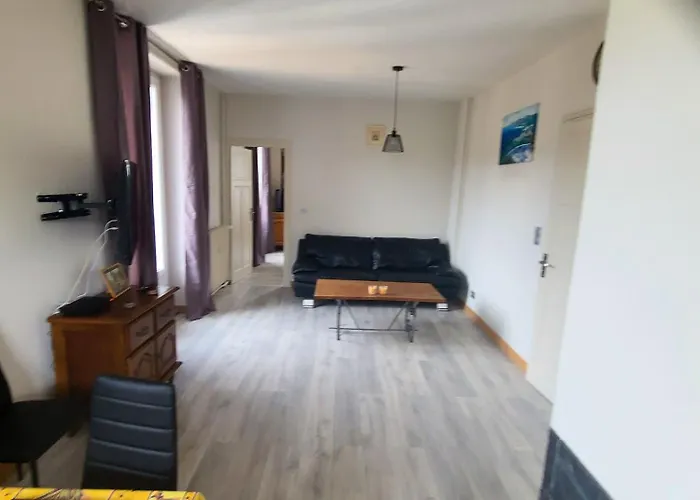 Appartement Confortable à La Bourboule, 64 M², Balcons Agréables