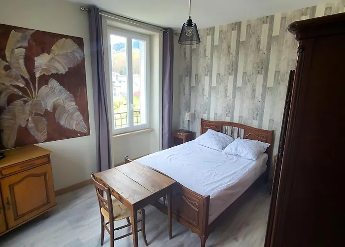 Confortable à La Bourboule, 64 M², Balcons Agréables